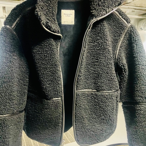 Abercrombie - Picture 2 of 2